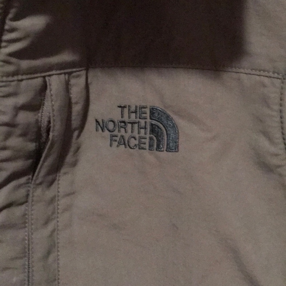 North face jacket - Picture 2 of 4